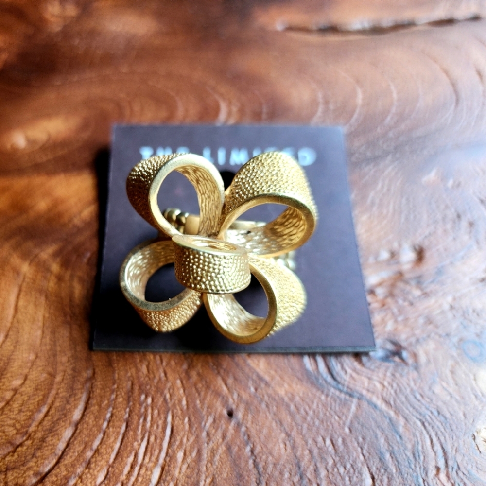 SALE NWT The Limited Gold Bow Ring